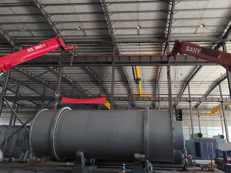 发往吉林的三筒烘干机2.88米和TZX—500双转子多宝网页版